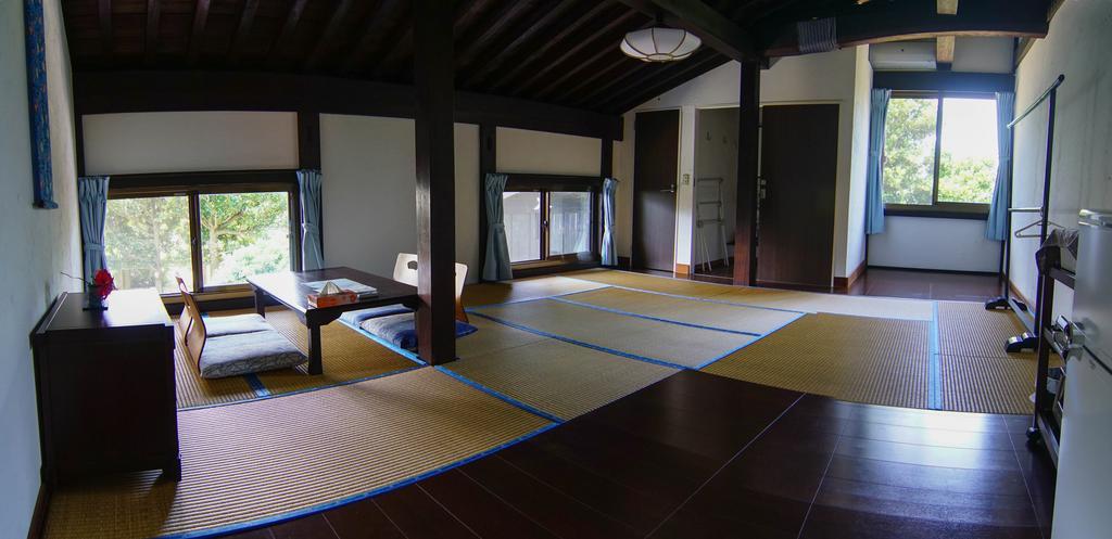 Villa Le Lotus Bleu Ishigaki  Bagian luar foto