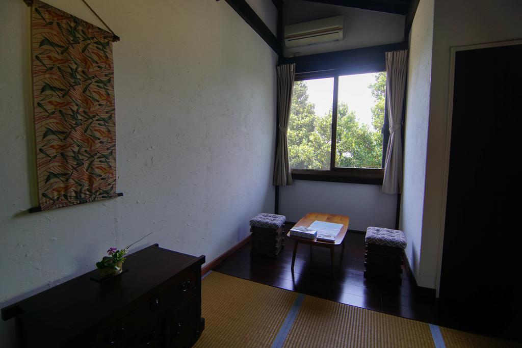 Villa Le Lotus Bleu Ishigaki  Bagian luar foto