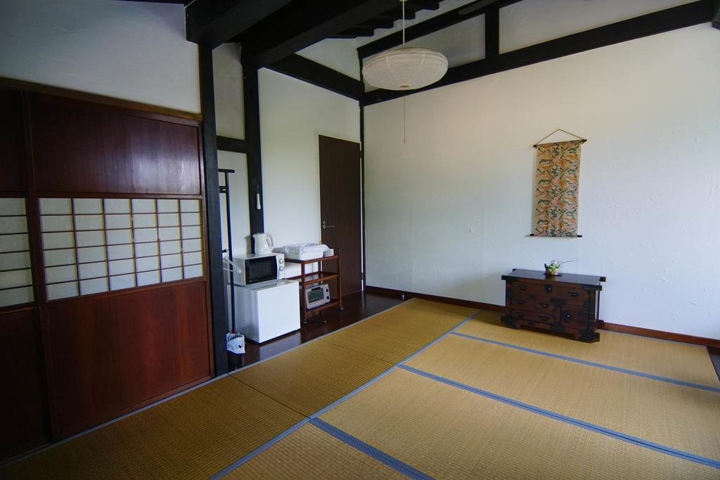 Villa Le Lotus Bleu Ishigaki  Bagian luar foto
