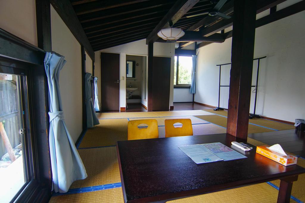 Villa Le Lotus Bleu Ishigaki  Bagian luar foto